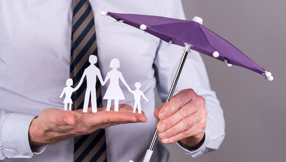 Timeline showing the process of getting life insurance approval step by step.