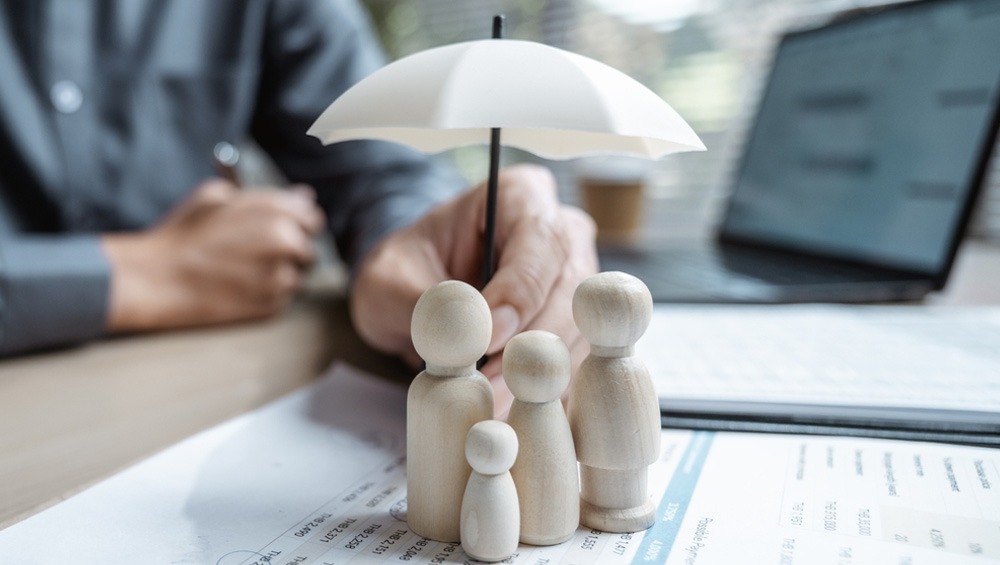 How to Choose the Right Life Insurance Plan in Calgary Without Overpaying